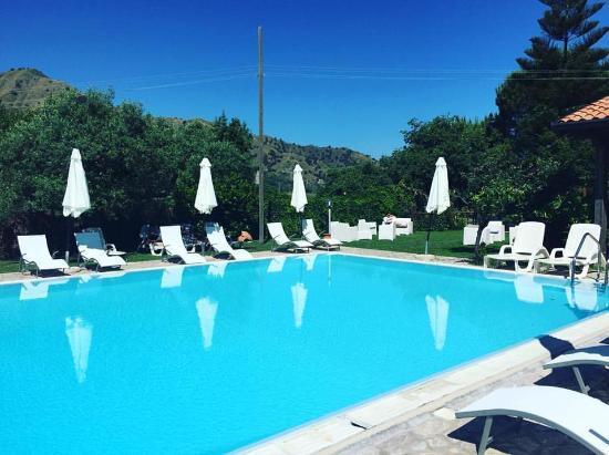 Agriturismo Valle Alcantara Villa Motta Camastra ภายนอก รูปภาพ