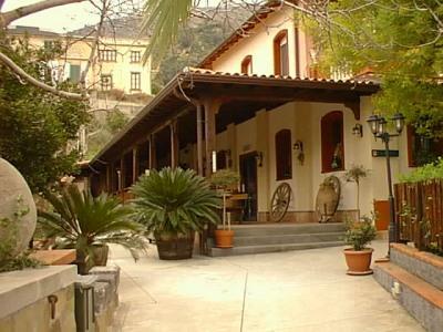 Agriturismo Valle Alcantara Villa Motta Camastra ภายนอก รูปภาพ