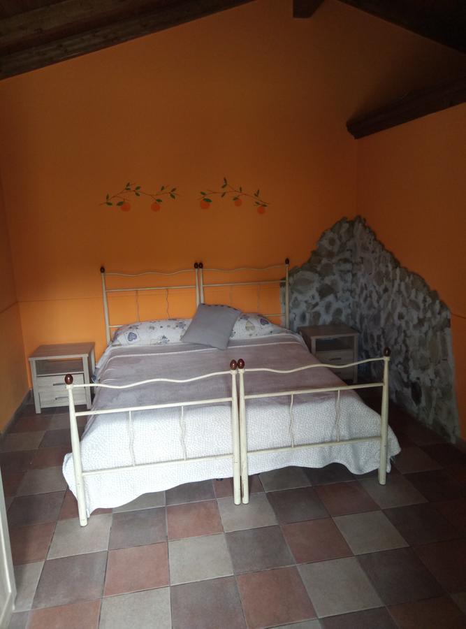 Agriturismo Valle Alcantara Villa Motta Camastra ภายนอก รูปภาพ